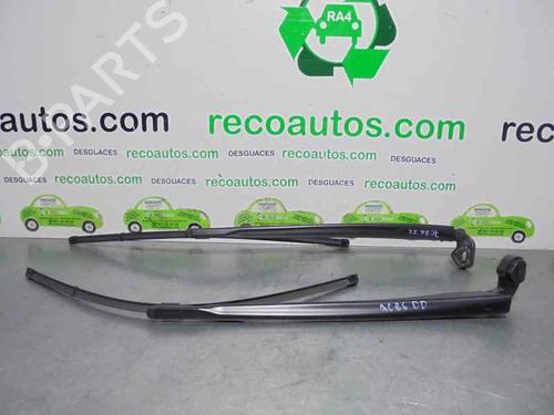 Used Front windshield wiper arm SEAT LEON (1P1) 1.2 TSI (105 hp) 3471611