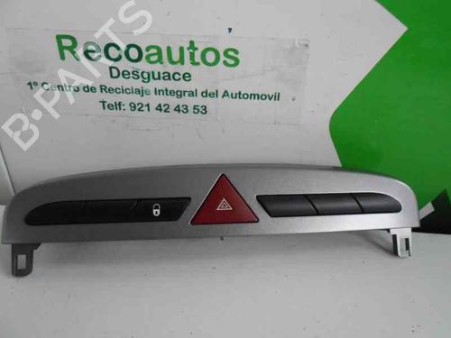 Used Warning switch PEUGEOT 308 I (4A_, 4C_) 1.6 HDi (90 hp) 20246817