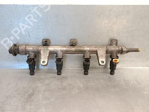 Injection rail HYUNDAI COUPE II (GK) 1.6 16V | BP28807004M98