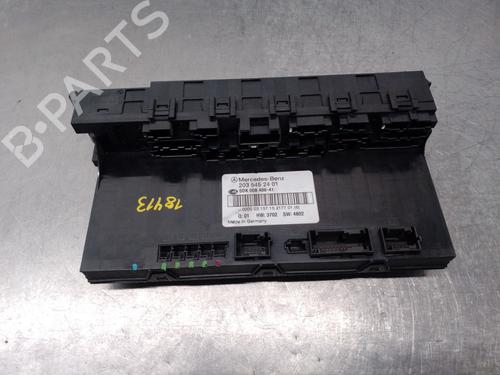 Fuse box MERCEDES-BENZ C-CLASS (W203) C 220 CDI (203.008) | BP14909864E1 