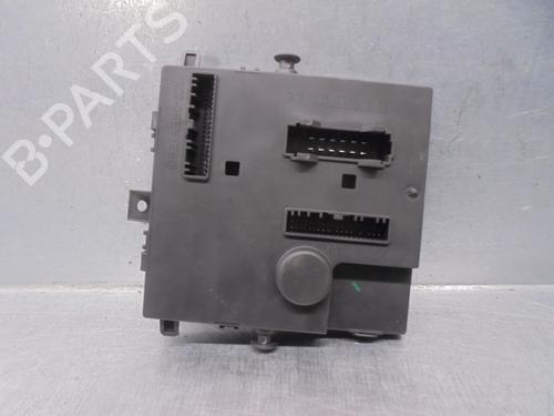 Used Electronic module RENAULT TWINGO II (CN0_) [2007-2025]  17335539