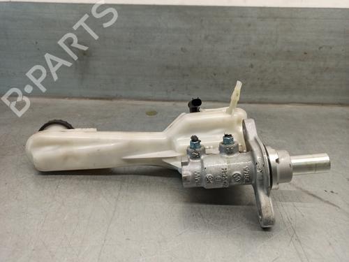Brake master cylinder BMW 2 Gran Tourer (F46) 218 d | BP17189618M77 