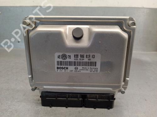 Calculateur moteur (ecu) VW PASSAT B5.5 (3B3) 1.9 TDI (130 hp) 32081261
