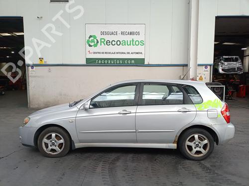 Brugte KIA CERATO I Saloon (LD) 2.0 CRDi (112 hp) 4336538