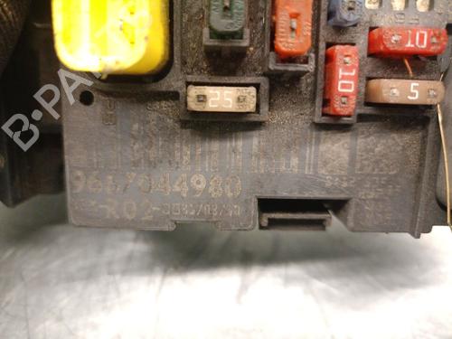 Fuse box PEUGEOT 3008 I MPV (0U_) 1.6 HDi | BP29708156E1