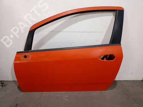 Used Left front door Left front door FIAT GRANDE PUNTO (199_) 1.9 D Multijet (130 hp) 36051957 36051957