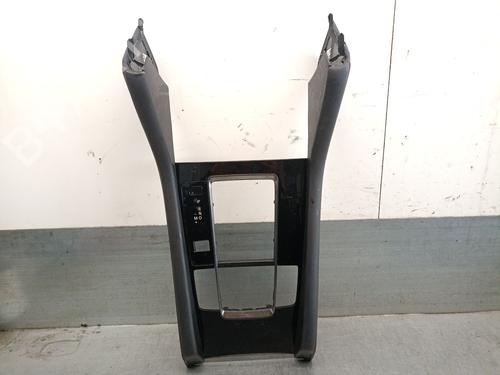 Used Middle console MAZDA 3 Hatchback (BP) 2.0 SKYACTIV-G M Hybrid (122 hp) 28579999