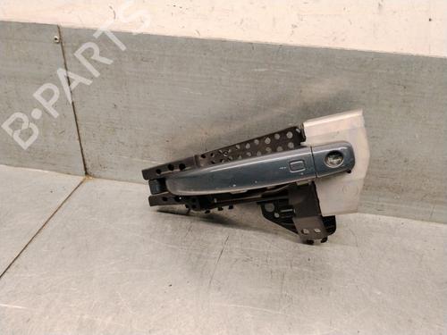 front-left-exterior-door-handle-audi-a4-b8-8k2-2007-2008-2009-2010-2011-2012-2013-2014-2015-2016-2017-36220674 main image