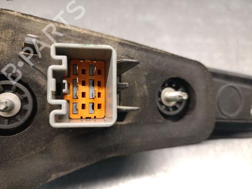 Left taillight LAND ROVER DISCOVERY V (L462) 2.0 Sd4 4x4 | BP37016195C34 - Image 2