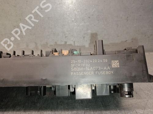 Fuse box LAND ROVER DEFENDER Station Wagon (L663) D250 MHEV 4x4 | BP30317584E1