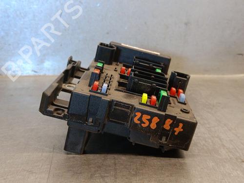 Fuse box CITROËN C5 I (DC_) 2.2 HDi (DC4HXB, DC4HXE) | BP37154541E1 - Image 3