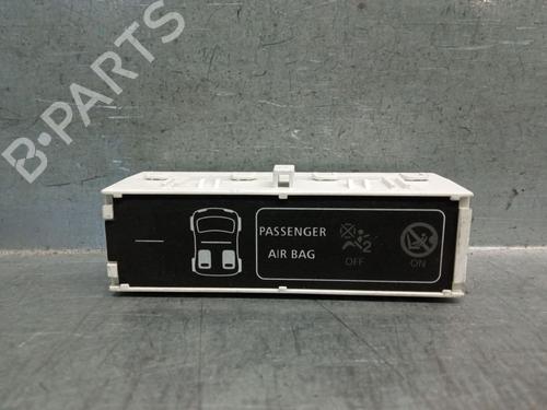 Used Switch SMART FORFOUR Hatchback (453) 0.9 (453.044, 453.053) (90 hp) 28607951