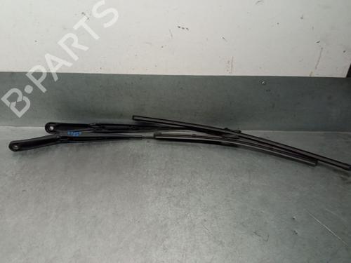 Front windshield wiper arm JAGUAR F-PACE (X761) 2.0 TD4 | BP30169045C143