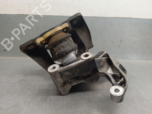 Support de moteur VOLVO XC90 II (256) D5 AWD (235 hp) 32313506