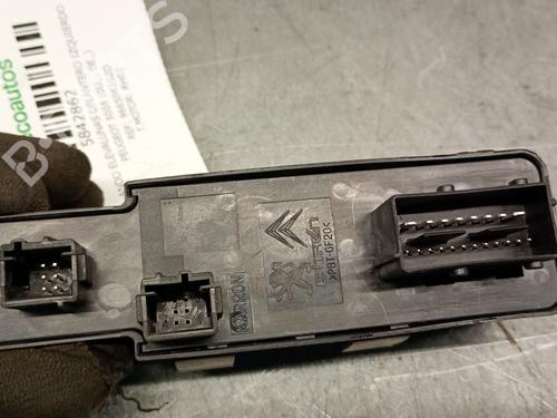 Left front window switch PEUGEOT 5008 (0U_, 0E_) 2.0 HDi 150 / BlueHDi 150 | BP32404442I27