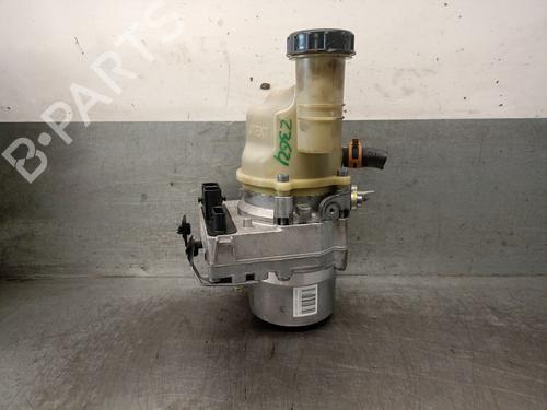 Used Steering pump RENAULT EXPRESS Box Body/MPV 1.5 Blue dCi 75 (F6AA) (75 hp) 29220436