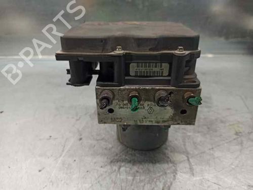 Used ABS pump RENAULT MEGANE II (BM0/1_, CM0/1_) 1.4 16V (BM0B, CM0B) (98 hp) 5942252