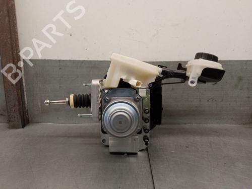 Used Servo brake VOLVO XC40 (536) Recharge (252 hp) 28818763