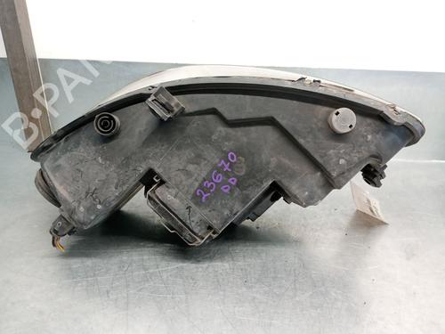 Right headlight SEAT LEON (1P1) 1.6 TDI | BP29332598C29 