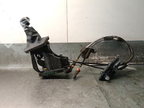 Used Gear lever PEUGEOT 3008 II SUV (MC_, MR_, MJ_, M4_) 1.2 THP/ PureTech 130 (MRHNSM, MRHNSU, MRHNSJ, MRHNYW,... (131 hp) 29718000