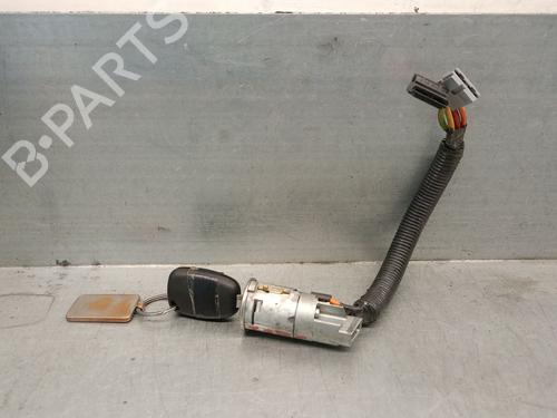 Clé de contact OPEL VIVARO A Van (X83) 1.9 DTI (F7) (101 hp) 29067272