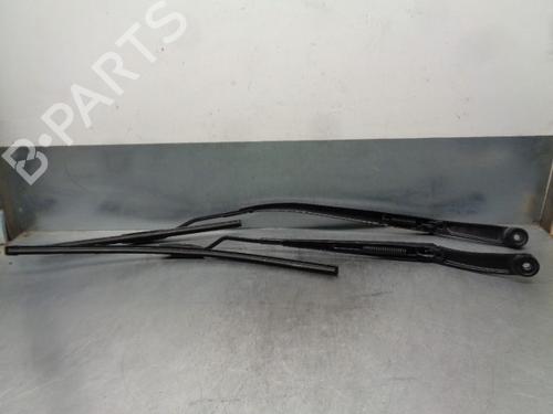 Front windshield wiper arm HYUNDAI ix35 (LM, EL, ELH) 1.7 CRDi | BP10552678C143 