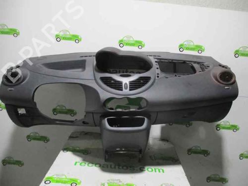 Tableau de bord RENAULT TWINGO II (CN0_) 1.2 16V (CN04, CN0B) (75 hp) 2538282