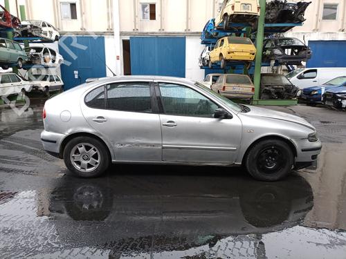 Venstre  foran tåkelykt SEAT LEON (1M1) 1.6 16 V | BP20713251C30 
