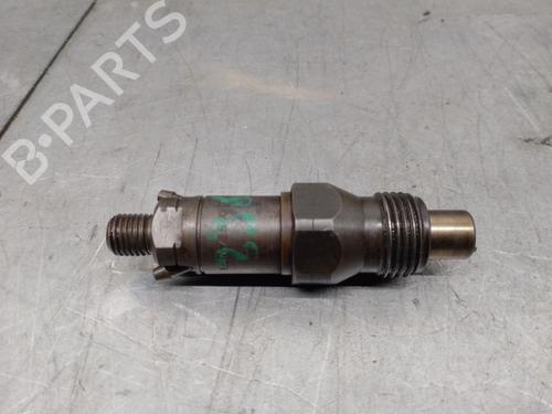 Used Injector VOLVO V40 Estate (645) 1.9 TD (90 hp) 29697148
