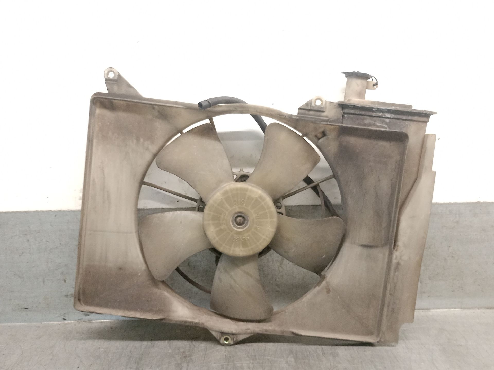 Type P1 Radiator Radiator fan TOYOTA YARIS (_P1_) 1.3 (NCP10, SCP12_) 28316522 | B-Parts