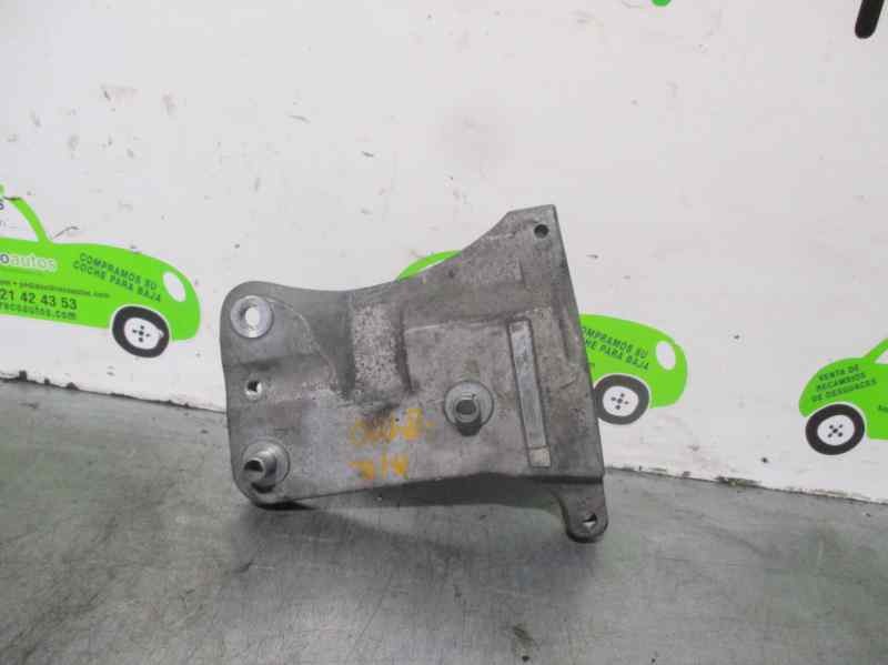 Engine mount LAND ROVER FREELANDER I (L314) 2.0 Td4 4x4 8762291 | B-Parts
