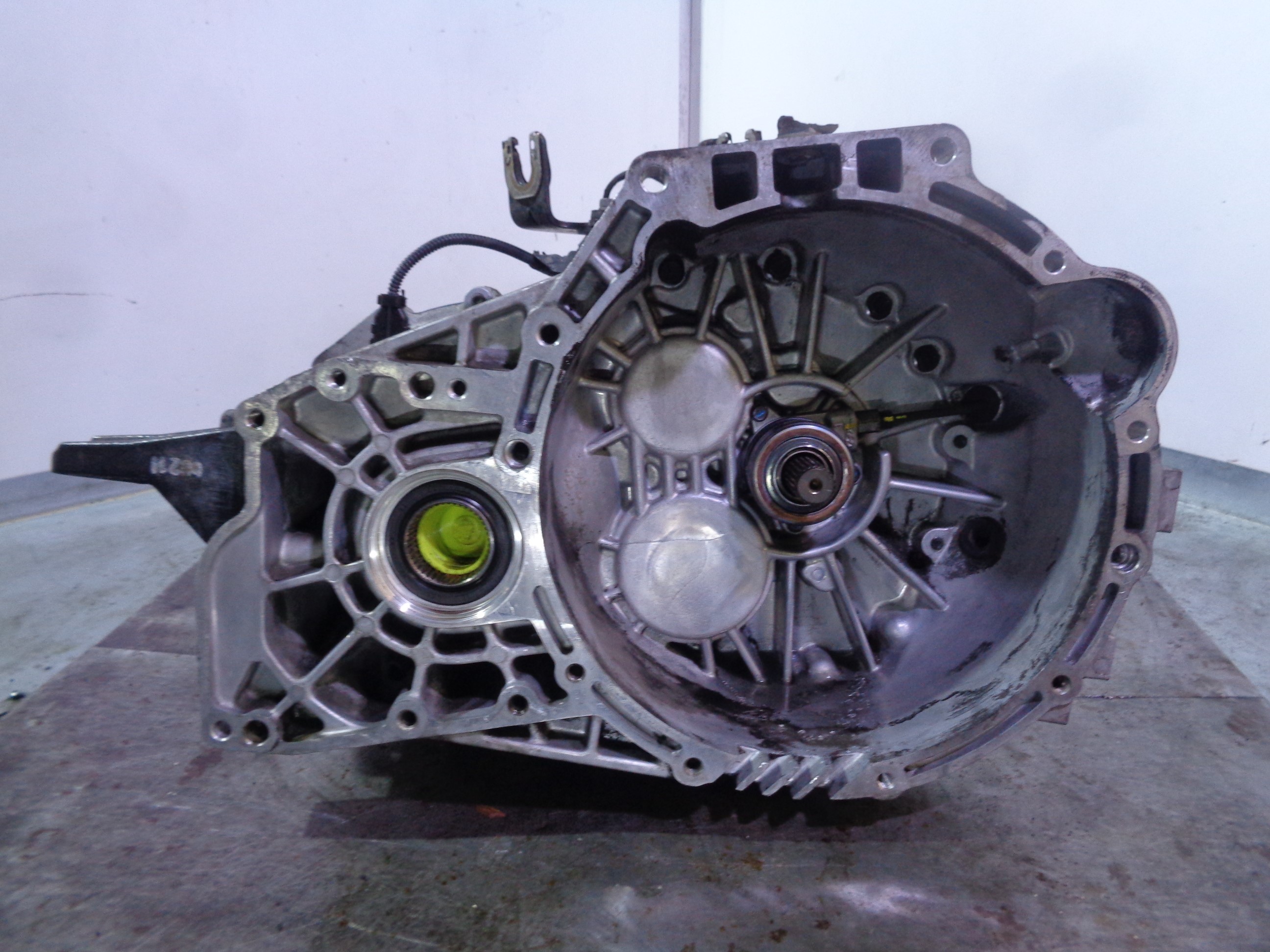 Gearbox HYUNDAI SANTA FÉ II (CM) 15382301 | B-Parts