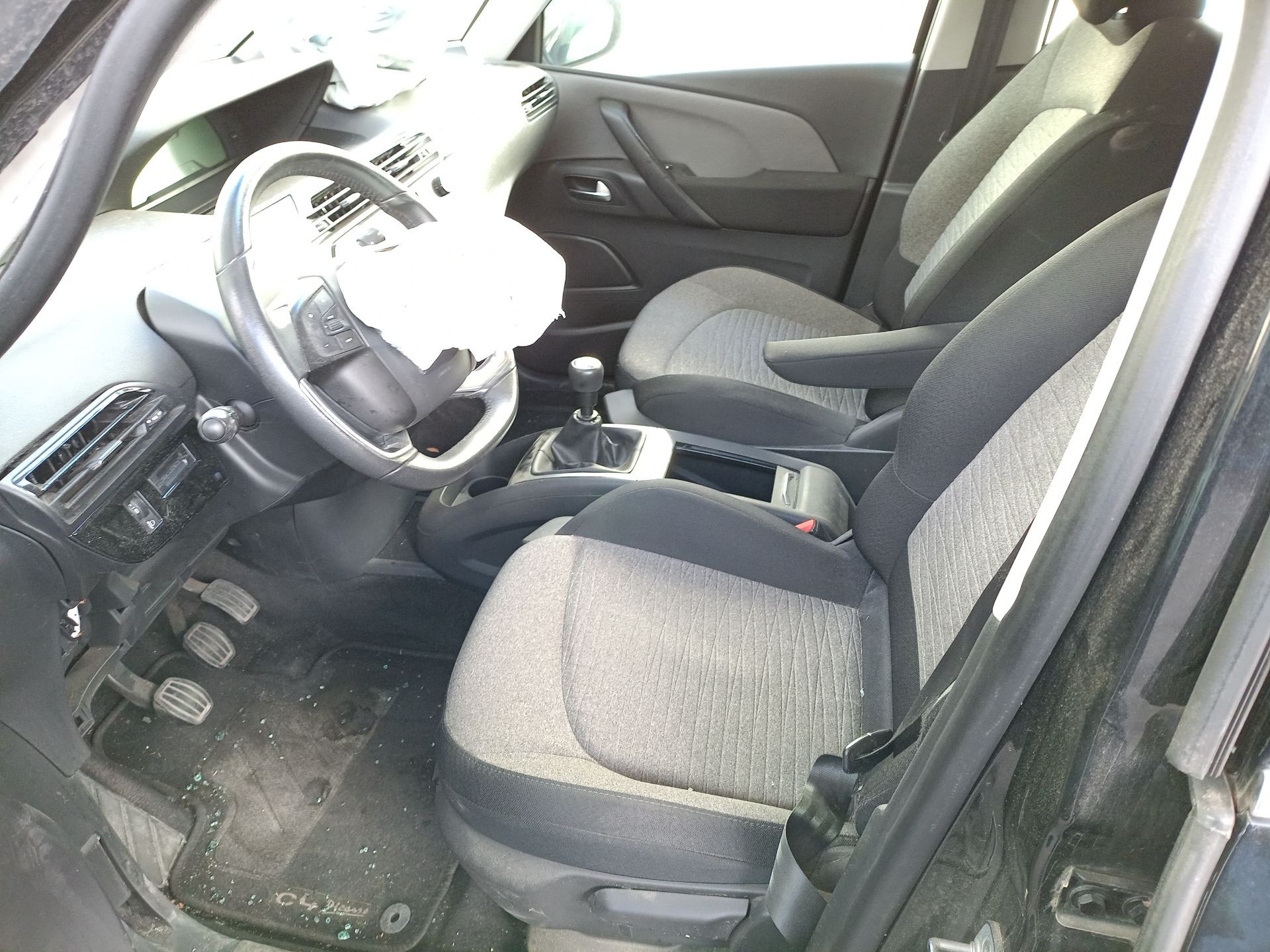 Citroen C4 Cactus First Drive \u0026#8211; Review \u0026#8211; Car and Driver, image size:1920x1440