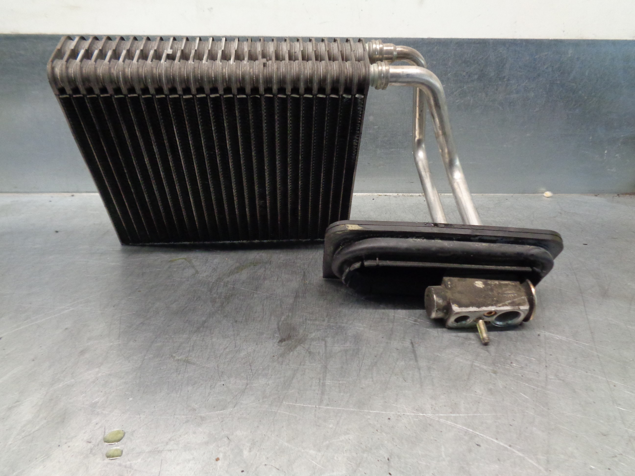 Evaporatore THERMOTEC KTT150025, climatizzatore per MERCEDES-BENZ