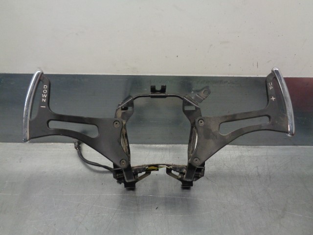Switch – Maserati QUATTROPORTE V (2004-2026)
