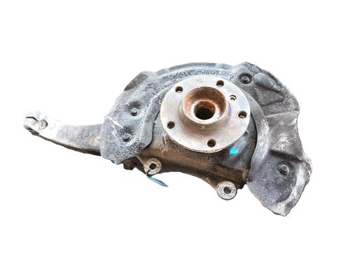 Used Right front steering knuckle BMW 7 (F01, F02, F03, F04) 740 d xDrive (306 hp) 26562471