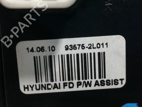 Right front window switch HYUNDAI i30 (FD)  | BP11396921I26 