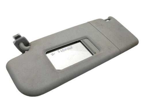 Used Left sun visor Left sun visor VW GOLF VI (5K1) 1.6 TDI (105 hp) 10518684 10518684