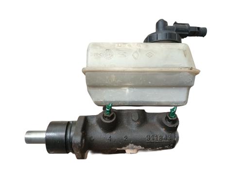 Used Brake master cylinder RENAULT LAGUNA I (B56_, 556_) 1.6 16V (B568, B561) (107 hp) 30508630