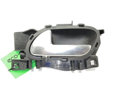 Used Front left interior door handle Front left interior door handle PEUGEOT 508 I (8D_) 1.6 HDi (112 hp) 8227661 8227661