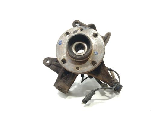 Used Left front steering knuckle RENAULT MEGANE II Estate (KM0/1_) [2003-2012]  8325841