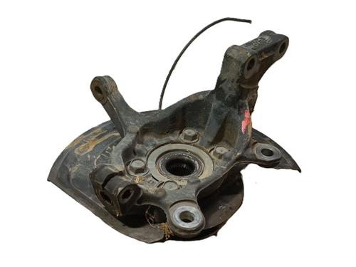Used Left front steering knuckle NISSAN JUKE (F15) 1.6 (117 hp) 24925164