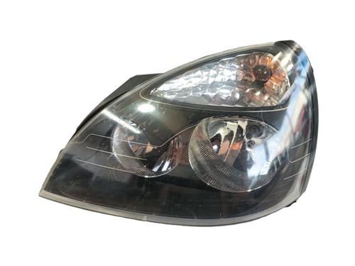 Used Left headlight RENAULT CLIO II (BB_, CB_) 1.2 16V (BB05, BB0W, BB11, BB27, BB2T, BB2U, BB2V, CB05,... (75 hp) 31644240