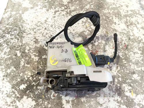 Højre fortil lås Højre fortil lås VW POLO IV (9N_, 9A_) 1.4 16V (75 hp) 37172736 37172736
