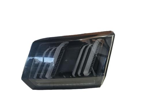 Used Right tailgate light PEUGEOT 3008 II SUV (MC_, MR_, MJ_, M4_) 1.5 BlueHDi 130 (131 hp) 33177622