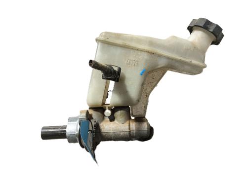 Used Brake master cylinder KIA SPORTAGE III (SL) 1.7 CRDi (116 hp) 18529380