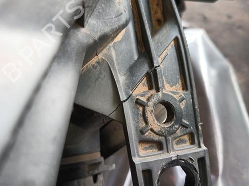 Left headlight RENAULT CLIO III (BR0/1, CR0/1) 1.2 16V (BR02, BR0J, BR11, CR02, CR0J, CR11) | BP30173233C28