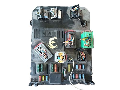 Used Fuse box CITROËN C3 Pluriel (HB_) 1.6 (109 hp) 30104134