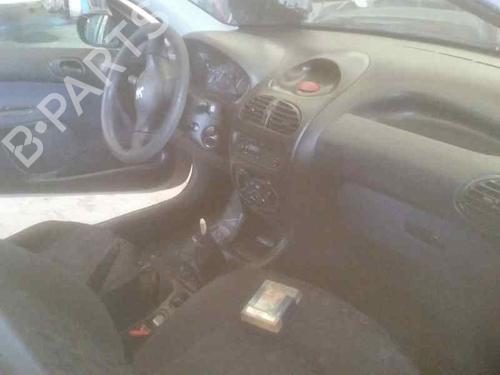 Left front steering knuckle PEUGEOT 206 Hatchback (2A/C) 1.4 i | BP5352036M25 