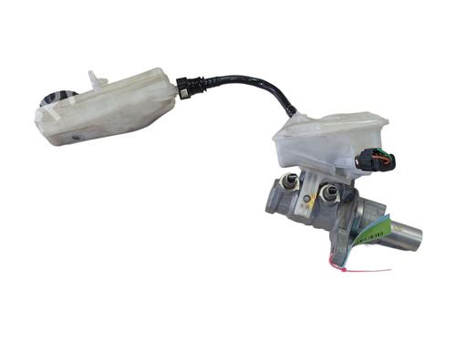 brake-master-cylinder-citroen-c4-ii-nc_-2009-31996646 main image